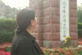 九旬川籍抗战老兵钟华：川军抗日阵亡将士纪念碑，是闹市里的川人抗战精神图片