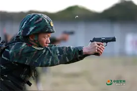 1秒能做什么？武警特战队员教你手步枪快速射击图片