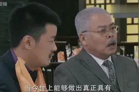 林师傅在首尔：韩国美食家吃了一口中国开水煮白菜的汤，味道绝了视频封面