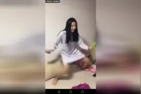 魔性摇摆舞：被老公无耻逼迫的美女，摇起来 你没见过的舞蹈视频封面