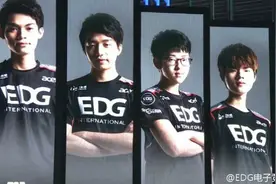 EDG 韩服双排deft大嘴 新中单挖机图片