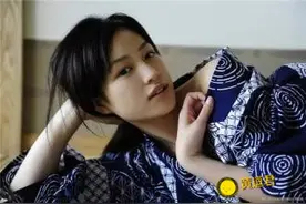 一辆宝马停在女友旁边走下来的是他的前男友！图片