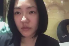 小S忘记关直播？老公不耐烦爆粗口被网友听到，小S火速关掉手机视频封面