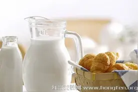 日常生活中牛奶的正确食用方法和养生功效图片
