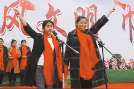 百对母女承诺“零彩礼”图片