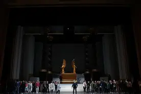 上海歌剧院联合上海大剧院制作新版威尔第的《纳布科》图片
