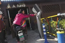 游商街变身花园 智能车库进小区图片