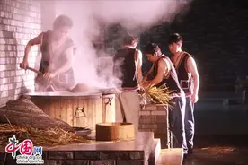云南罗平：原生态天然依鲁菜籽油古香古色古味图片