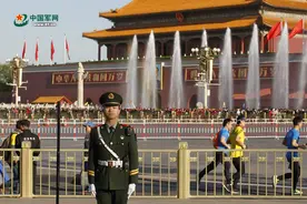 @2万北马跑者：你的起点，武警官兵守护图片