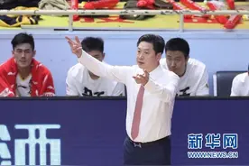 广厦主场“三分雨”仍不敌辽宁，主教练：第一场学费交得值图片