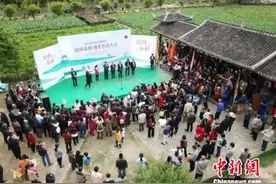 闽西培田古村举办春耕节 农耕体验吸引游客图片