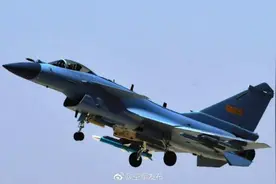 中国空军新型战机歼-10C今起开始担负战斗值班任务图片