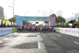 2018德威宜兴国际马拉松鸣枪开跑，陶都美景获跑友点赞图片