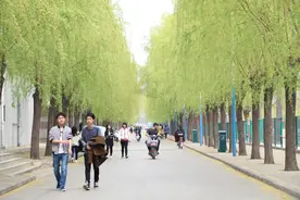周口大学生创作本地版《纸短情长》  盘点大学时光图片