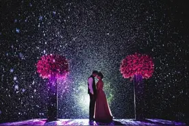 遇见雨天拍婚纱照别灰心，雨天婚纱照玩出创意浪漫更个性！图片