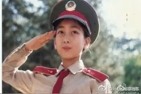 八一建军节，细数那些军人出身的女明星，最后一位大气豪迈图片