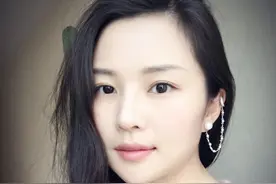 融资200万 她笔下生出2千穿衣场景 为30万轻熟女推荐海外美装 0差价购买图片