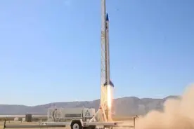 美国学生用3D打印火箭发射成功  黑科技i5 6500能超频视频封面