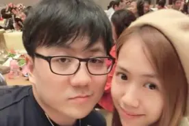 LPL解说娃娃和主持人宝宝浪漫婚礼