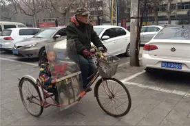 县长都干微商卖苹果了你还不努力?图片