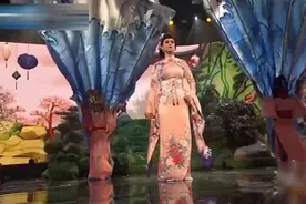 水果姐经典现场版，东瀛日本造型风，这么搭配挺有感觉的视频封面