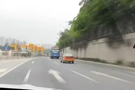 路遇不讲理教练车，如何做到全身而退？图片