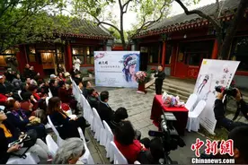 纪念恩师梅葆玖 梅派唯一男旦胡文阁推出首套专辑图片
