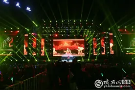 府谷海红花观赏节开幕 民歌唱响大美府谷图片