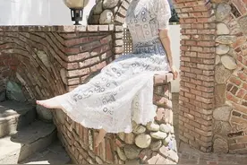 Lady Gaga素颜出镜！褪去奇葩装扮原来这么美图片