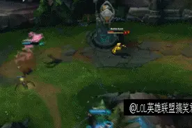 LOL“李小龙”勇闯召唤师峡谷，摸眼QQ，Q摸眼R闪现Q！图片