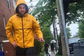人与动物之间的搞笑瞬间，每一个都温馨浪漫图片