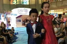 萌宝也爱T台 童模走秀看完清凉一夏！图片
