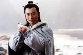 他曾是全民偶像竟三拒琼瑶，原因是因赵薇范冰冰 如今混的好心塞图片