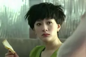 李小冉最近恶心想吐，老公的前妻一看就知道怎么回事！视频封面