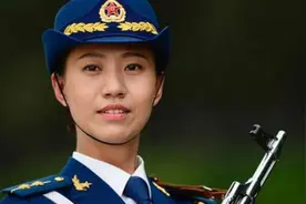 三军仪仗队女兵分队队长程诚人物专访