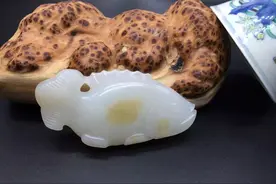“玉，文雅之物”  玩玉，是一种雅趣！图片