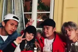 鹿晗热巴陈赫捷克约饭晒合影 鹿晗酷帅热巴娇羞视频封面