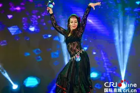50多位“歪果仁”上演歌霸争夺战 俄罗斯美女夺冠图片