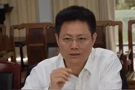 苏州日报报业集团原党委书记、社长夏欣才加盟华策影视图片