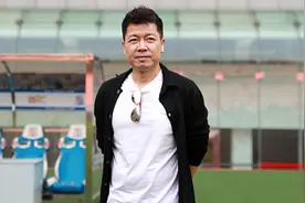 率大连一方来到虹口，周军：双方都需要3分，会以职业的态度对待比赛！图片
