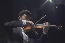 中国小提琴家陈曦演奏《辛德勒的名单》视频封面