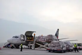 尝鲜模式开启 顺丰航空水果空运专线密集开通图片