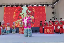 包头东河举办庙会 节目美食转九曲要啥有啥图片