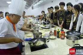 这是真事！大学生涮火锅吃红烧肉 就能把学分修了图片