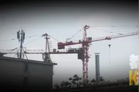 西安这处楼盘地铁口 5200元/平米 但万万别买！四年前曾被查处视频封面
