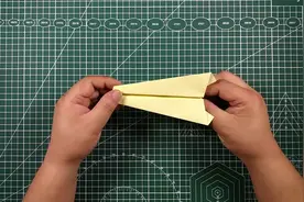 飞行距离超远的纸飞机，哈口气能飞100米，你想学吗？视频封面