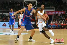 NBA最年轻“50分先生”被裁 结束85天“中国之旅”图片