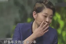 孝顺女儿执着寻母，门开后，倪萍当场哭了视频封面