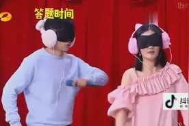 张杰首次唱不准《逆战》，谢娜闭着眼却唱好了！视频封面