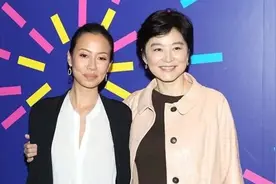 林青霞俩女儿最新照曝光，颜值是妈妈年轻时的低配版视频封面